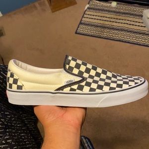 Van slip on “checker”